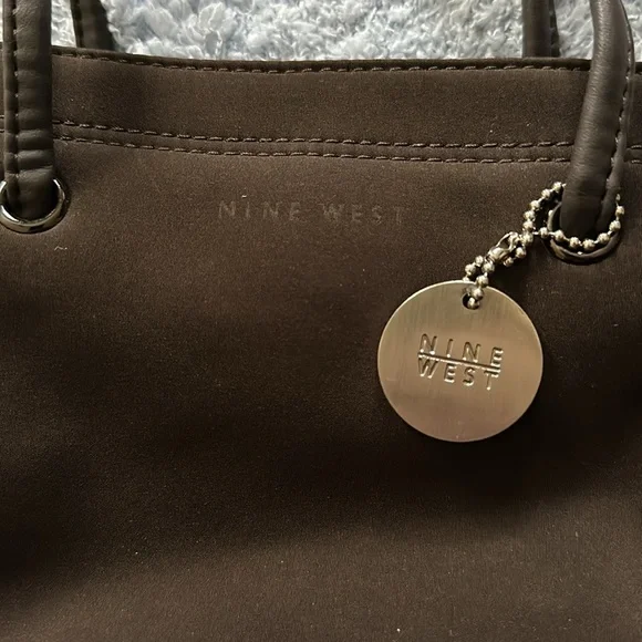 Small Nine West handbag - Picture 2 of 4
